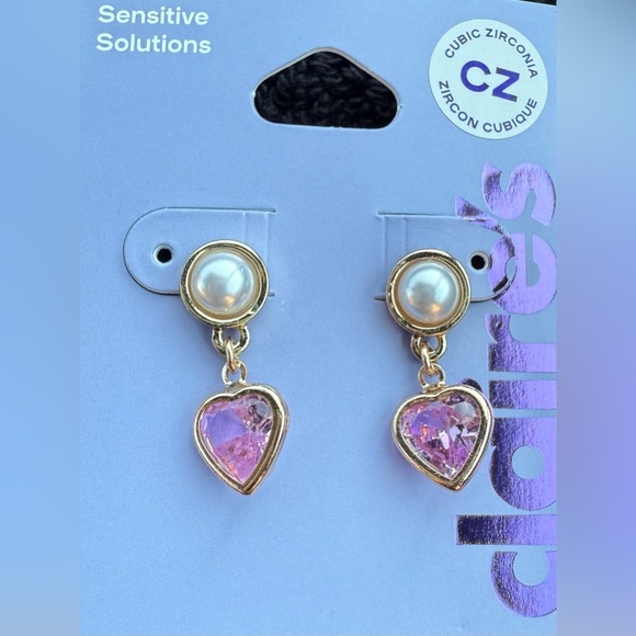 Claire's Gold-tone Faux Pearl and Pink Cubic Zirconia Heart Earrings - Picture 5 of 9